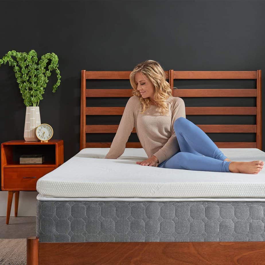Tempurpedic supreme 3-inch medium-firm mattress topper, white