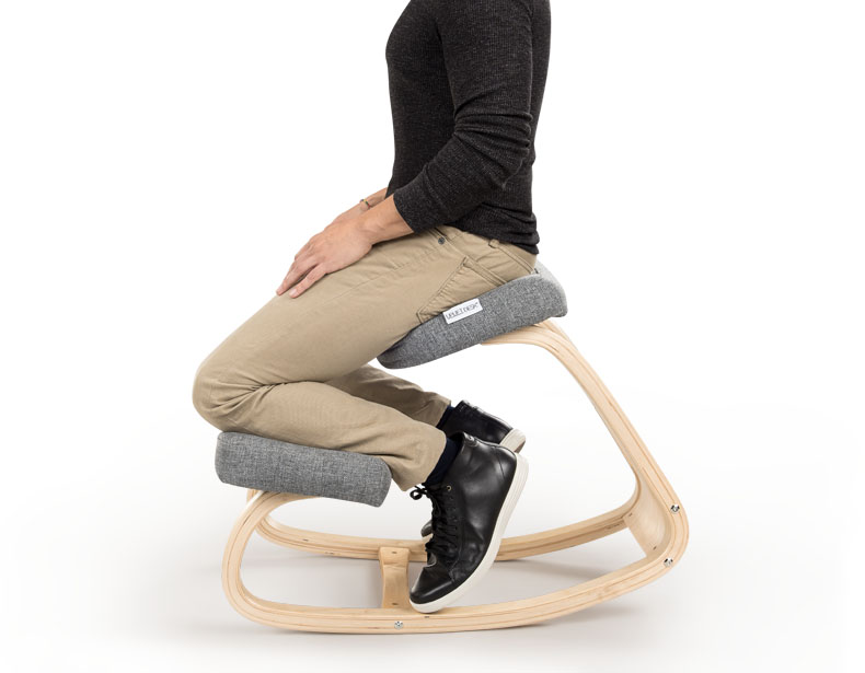Ergonomic kneeling chair